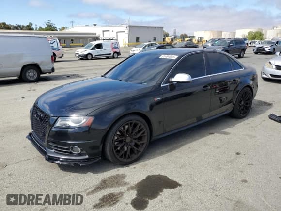 ✅ 2012 Audi S4 Premium Plus • VIN: WAUBGAFL1CA105668 • Lot: 65464805. Wystawiony na Copart z przebiegiem 123 781 mil. Bezpłatny archiwum sprzedaży aukcyjnych z USA i szczegółowy raport historii pojazdu na DreamBid. Zdjęcie 1.