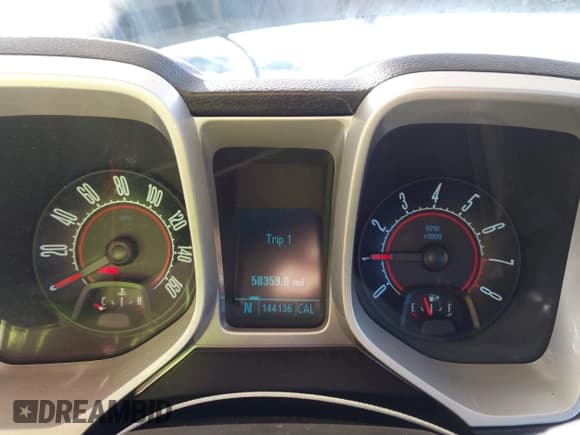 ✅ 2011 Chevrolet Camaro 1LT • VIN: 2G1FB1ED5B9106094 • Lot: 43927861. Listed on IAAI with 144,136 mi. Free auction sales archive from the USA and detailed vehicle history report at DreamBid. Image 7.