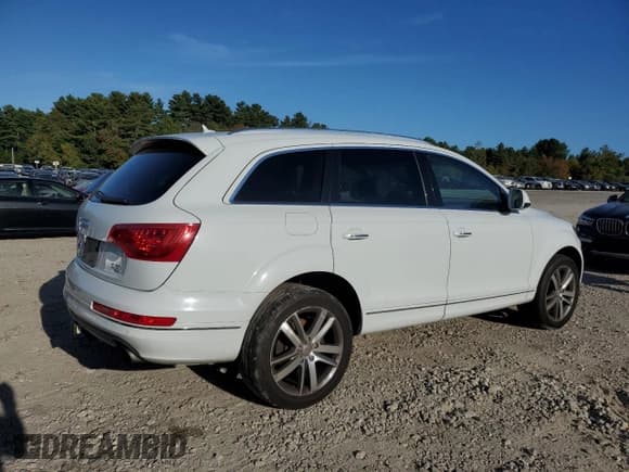 ✅ 2015 Audi Q7 Premium Plus • VIN: WA1LGAFE6FD001053 • Lot: 81280055. Listed on Copart with 151,806 mi. Free auction sales archive from the USA and detailed vehicle history report at DreamBid. Image 3.