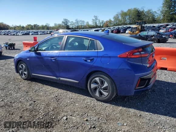 2019 Hyundai Ioniq SEL с VIN KMHC75LC0KU144702, выставлен на аукционе Copart как лот 73997184 с пробегом 62 810 миль миль и Списание • Salvage title. История ставок и продаж доступна на DreamBid. Изображение 2.