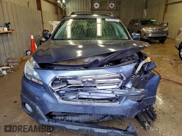 ✅ 2015 Subaru Outback Premium • VIN: 4S4BSBHC1F3288000 • Lot: 94419435. Listed on Copart with 100,838 mi. Free auction sales archive from the USA and detailed vehicle history report at DreamBid. Image 5.