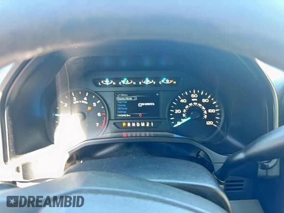 ✅ 2016 Ford F-150 XLT • VIN: 1FTFX1EF8GKD96833 • Lot: 86512005. Listed on Copart with 144,349 mi. Free auction sales archive from the USA and detailed vehicle history report at DreamBid. Image 8.