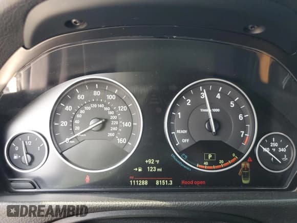 ✅ 2015 BMW 4 Series 428i xDrive • VIN: WBA3T1C55FP820640 • Lot: 60394605. Listed on Copart with 111,288 mi. Free auction sales archive from the USA and detailed vehicle history report at DreamBid. Image 9.