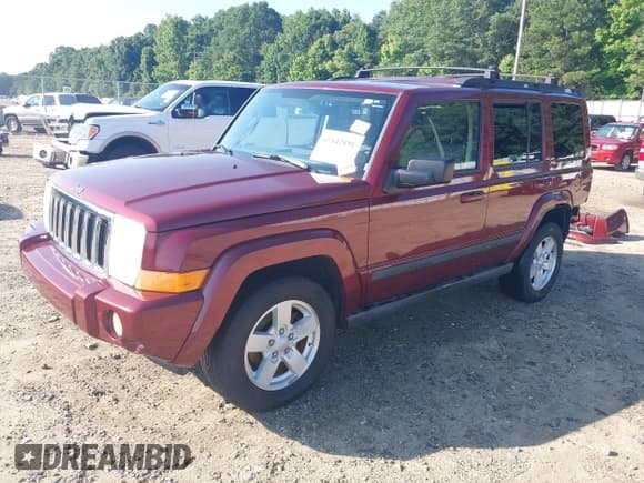 ✅ 2007 Jeep Commander Sport • VIN: 1J8HH48P87C553761 • Lot: 42442898. Listed on IAAI with 171,863 mi. Free auction sales archive from the USA and detailed vehicle history report at DreamBid. Image 18.