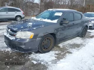 ✅ 2014 Dodge Avenger SE • VIN: 1C3CDZAB3EN233665 • Lot: 41390785. Wystawiony na IAAI z przebiegiem 128 193 mil. Bezpłatny archiwum sprzedaży aukcyjnych z USA i szczegółowy raport historii pojazdu na DreamBid. Zdjęcie 2.