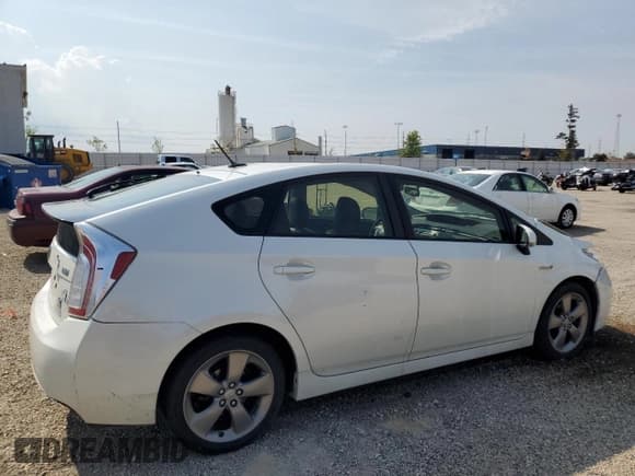 ✅ 2015 Toyota Prius Persona Series • VIN: JTDKN3DU3F0394711 • Lot: 80854125. Listed on Copart with 169,772 mi. Free auction sales archive from the USA and detailed vehicle history report at DreamBid. Image 3.