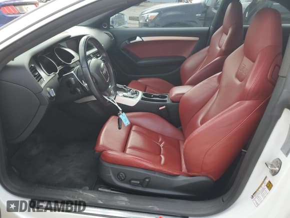 ✅ 2012 Audi S5 Premium Plus • VIN: WAUCVAFR6CA013938 • Лот: 59358635. Опубликован ранее на Copart с пробегом 126 814 миль. Бесплатный доступ к архиву аукционных продаж из США и подробный отчёт об истории автомобиля на DreamBid. Изображение 7.