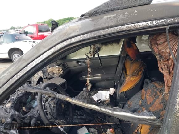 ✅ 2013 Subaru Forester X Premium • VIN: JF2SHADC4DH444650 • Лот: 42353627. Опубликован ранее на IAAI с пробегом 155 220 миль. Бесплатный доступ к архиву аукционных продаж из США и подробный отчёт об истории автомобиля на DreamBid. Изображение 8.