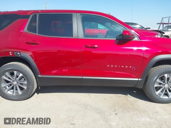 ✅ 2026 Chevrolet Equinox FWD LT • VIN: 3GNAXHEG8TL238455 • Lot: 43191946. Wystawiony na IAAI z przebiegiem 207 mil. Bezpłatny archiwum sprzedaży aukcyjnych z USA i szczegółowy raport historii pojazdu na DreamBid. Zdjęcie 13.