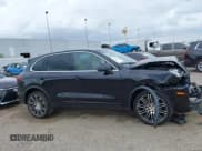 ✅ 2017 Porsche Cayenne • VIN: WP1AA2A2XHKA90706 • Lot: 41692768. Listed on IAAI with 92,800 mi. Free auction sales archive from the USA and detailed vehicle history report at DreamBid. Image 14.