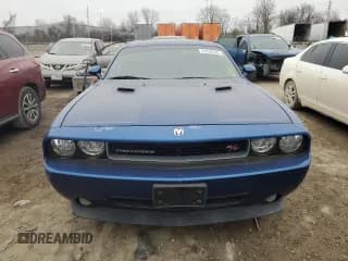 ✅ 2010 Dodge Challenger R/T Classic • VIN: 2B3CJ5DTXAH142575 • Lot: 44786545. Wystawiony na Copart z przebiegiem Nie podano. Bezpłatny archiwum sprzedaży aukcyjnych z USA i szczegółowy raport historii pojazdu na DreamBid. Zdjęcie 5.