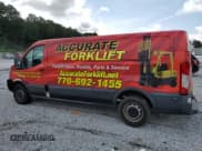 ✅ 2017 Ford Transit • VIN: 1FTYR2YM2HKA82387 • Lot: 60089965. Wystawiony na Copart z przebiegiem 147 625 mil. Bezpłatny archiwum sprzedaży aukcyjnych z USA i szczegółowy raport historii pojazdu na DreamBid. Zdjęcie 2.