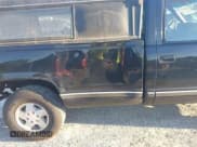 ✅ 1992 Chevrolet Silverado 1500 • VIN: 1GCEK14K9NE131939 • Lot: 43205979. Wystawiony na IAAI z przebiegiem 185 896 mil. Bezpłatny archiwum sprzedaży aukcyjnych z USA i szczegółowy raport historii pojazdu na DreamBid. Zdjęcie 6.