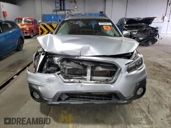 ✅ 2019 Subaru Outback Limited • VIN: 4S4BSENC4K3231578 • Лот: 82369015. Опубликован ранее на Copart с пробегом Не указан. Бесплатный доступ к архиву аукционных продаж из США и подробный отчёт об истории автомобиля на DreamBid. Изображение 5.