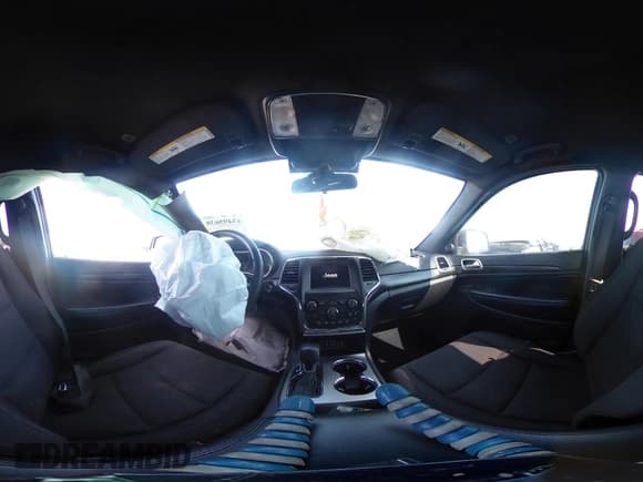 ✅ 2019 Jeep Grand Cherokee Upland • VIN: 1C4RJEAGXKC851768 • Lot: 43495638. Listed on IAAI with 48,802 mi. Free auction sales archive from the USA and detailed vehicle history report at DreamBid. Image 18.