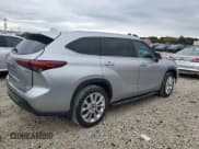 ✅ 2023 Toyota Highlander Hybrid Limited • VIN: 5TDYARAHXPS523249 • Lot: 89070505. Wystawiony na Copart z przebiegiem Nie podano. Bezpłatny archiwum sprzedaży aukcyjnych z USA i szczegółowy raport historii pojazdu na DreamBid. Zdjęcie 3.