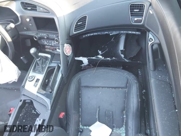 ✅ 2017 Chevrolet Corvette Z06 1LZ • VIN: 1G1YN2D61H5603528 • Lot: 41679883. Wystawiony na IAAI z przebiegiem Nie podano. Bezpłatny archiwum sprzedaży aukcyjnych z USA i szczegółowy raport historii pojazdu na DreamBid. Zdjęcie 5.