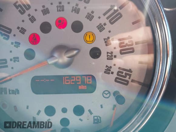 ✅ 2007 MINI Convertible S • VIN: WMWRH33517TJ44767 • Lot: 42231080. Listed on IAAI with 162,978 mi. Free auction sales archive from the USA and detailed vehicle history report at DreamBid. Image 7.