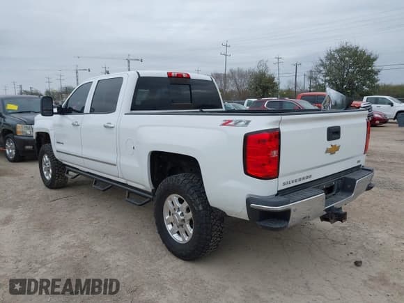 ✅ 2015 Chevrolet Silverado 2500HD LTZ • VIN: 1GC1KWE89FF149299 • Lot: 41565330. Listed on IAAI with 249,551 mi. Free auction sales archive from the USA and detailed vehicle history report at DreamBid. Image 3.