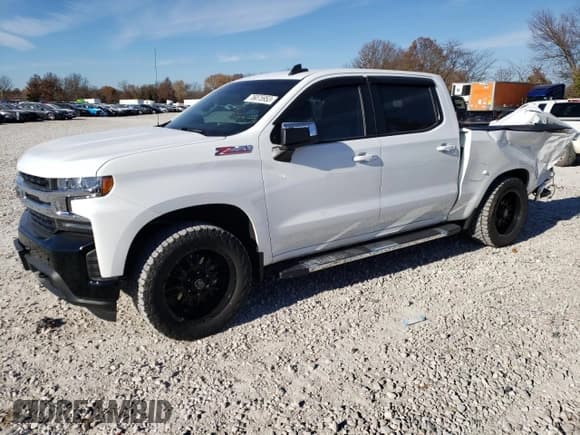 ✅ 2021 Chevrolet Silverado 1500 LT • VIN: 1GCUYDED0MZ339758 • Lot: 76075953. Wystawiony na Copart z przebiegiem 46 115 mil. Bezpłatny archiwum sprzedaży aukcyjnych z USA i szczegółowy raport historii pojazdu na DreamBid. Zdjęcie 1.