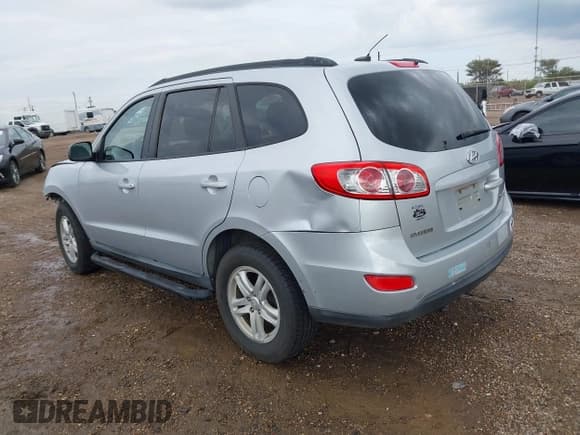 ✅ 2010 Hyundai Santa Fe GLS • VIN: 5NMSG3AB3AH384296 • Лот: 43223357. Опубликован ранее на IAAI с пробегом 160 962 миль. Бесплатный доступ к архиву аукционных продаж из США и подробный отчёт об истории автомобиля на DreamBid. Изображение 3.