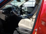 ✅ 2021 Ford Explorer Platinum • VIN: 1FM5K8HC1MGC48862 • Lot: 71364545. Wystawiony na Copart z przebiegiem 54 060 mil. Bezpłatny archiwum sprzedaży aukcyjnych z USA i szczegółowy raport historii pojazdu na DreamBid. Zdjęcie 7.