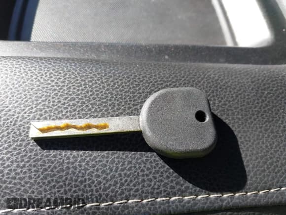 ✅ 2015 Chevrolet Silverado 1500 LT • VIN: 3GCUKREH1FG296178 • Лот: 43673035. Опубликован ранее на IAAI с пробегом 112 790 миль. Бесплатный доступ к архиву аукционных продаж из США и подробный отчёт об истории автомобиля на DreamBid. Изображение 11.