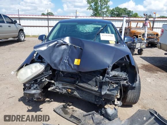 ✅ 2010 Volkswagen Jetta Limited Edition • VIN: 3VWRX7AJ9AM037465 • Lot: 42564900. Listed on IAAI with 144,927 mi. Free auction sales archive from the USA and detailed vehicle history report at DreamBid. Image 12.