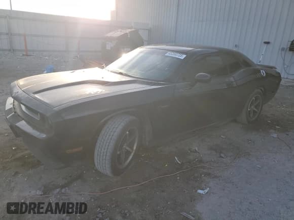 ✅ 2010 Dodge Challenger • VIN: 2B3CJ4DV6AH144240 • Lot: 45350735. Wystawiony na Copart z przebiegiem 188 668 mil. Bezpłatny archiwum sprzedaży aukcyjnych z USA i szczegółowy raport historii pojazdu na DreamBid. Zdjęcie 1.