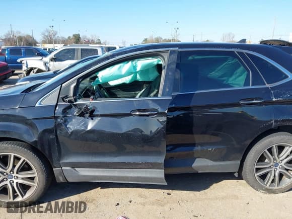 ✅ 2021 Ford Edge Titanium • VIN: 2FMPK3K97MBA35897 • Lot: 41629471. Wystawiony na IAAI z przebiegiem 55 647 mil. Bezpłatny archiwum sprzedaży aukcyjnych z USA i szczegółowy raport historii pojazdu na DreamBid. Zdjęcie 15.