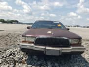 ✅ 1996 Buick Roadmaster • VIN: 1G4BT52P0TR422773 • Lot: 69039135. Wystawiony na Copart z przebiegiem 196 650 mil. Bezpłatny archiwum sprzedaży aukcyjnych z USA i szczegółowy raport historii pojazdu na DreamBid. Zdjęcie 5.