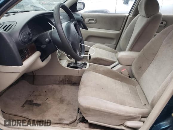 ✅ 1997 Nissan Altima XE • VIN: 1N4BU31D3VC222205 • Lot: 84018274. Listed on Copart with 261,349 mi. Free auction sales archive from the USA and detailed vehicle history report at DreamBid. Image 7.