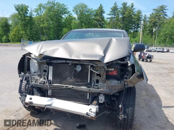 ✅ 2013 Toyota Tacoma • VIN: 5TFJX4CN2DX023064 • Lot: 42419032. Listed on IAAI with 223,413 mi. Free auction sales archive from the USA and detailed vehicle history report at DreamBid. Image 6.