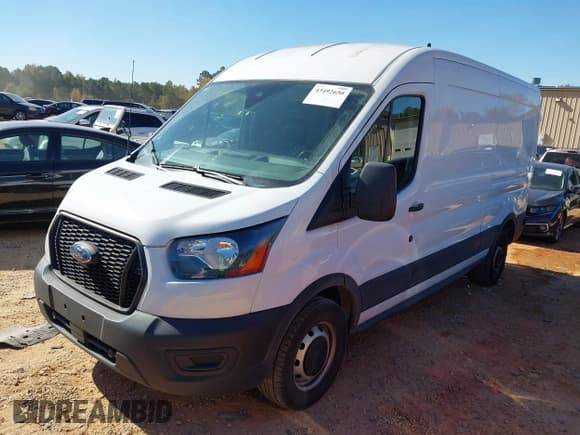 ✅ 2023 Ford Transit Cargo • VIN: 1FTBR1C85PKA99984 • Lot: 43492650. Listed on IAAI with 89,505 mi. Free auction sales archive from the USA and detailed vehicle history report at DreamBid. Image 19.
