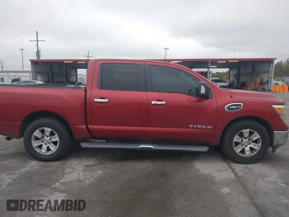 ✅ 2017 Nissan Titan Platinum Reserve • VIN: 1N6AA1E68HN501105 • Лот: 43823327. Опубликован ранее на IAAI с пробегом 203 611 миль. Бесплатный доступ к архиву аукционных продаж из США и подробный отчёт об истории автомобиля на DreamBid. Изображение 13.