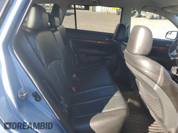 ✅ 2010 Subaru Outback Limited • VIN: 4S4BRCJCXA3342494 • Лот: 86702865. Опубликован ранее на Copart с пробегом 106 867 миль. Бесплатный доступ к архиву аукционных продаж из США и подробный отчёт об истории автомобиля на DreamBid. Изображение 10.