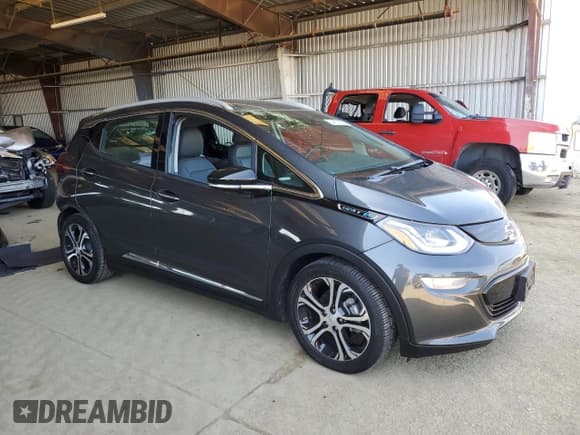 ✅ 2017 Chevrolet Bolt EV Premier • VIN: 1G1FX6S05H4187707 • Lot: 54673825. Wystawiony na Copart z przebiegiem 28 426 mil. Bezpłatny archiwum sprzedaży aukcyjnych z USA i szczegółowy raport historii pojazdu na DreamBid. Zdjęcie 4.