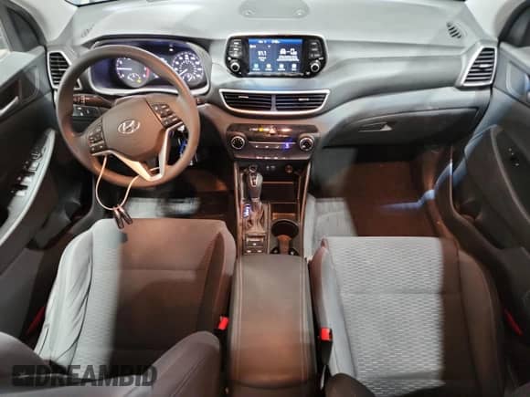 2019 Hyundai Tucson SE z VIN KM8J2CA48KU920810, wystawiony jako Copart lot #91526855 z przebiegiem 70 732 mil mil oraz Szkoda całkowita • Salvage title. Historia ofert i sprzedaży dostępna na DreamBid. Obrazek 8.