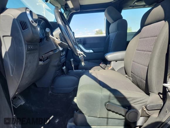 ✅ 2012 Jeep Wrangler Rubicon • VIN: 1C4BJWCG3CL163892 • Lot: 80925555. Wystawiony na Copart z przebiegiem 64 305 mil. Bezpłatny archiwum sprzedaży aukcyjnych z USA i szczegółowy raport historii pojazdu na DreamBid. Zdjęcie 7.