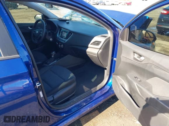 ✅ 2021 Hyundai Accent SE • VIN: 3KPC24A68ME142126 • Лот: 41877764. Опубликован ранее на IAAI с пробегом 55 386 миль. Бесплатный доступ к архиву аукционных продаж из США и подробный отчёт об истории автомобиля на DreamBid. Изображение 5.