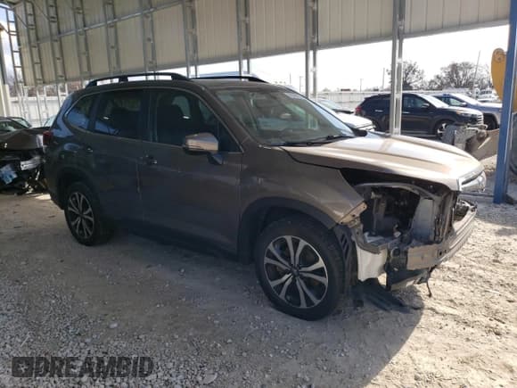 ✅ 2019 Subaru Forester Limited • VIN: JF2SKAUC7KH524491 • Lot: 92389185. Listed on Copart with 46,086 mi. Free auction sales archive from the USA and detailed vehicle history report at DreamBid. Image 4.