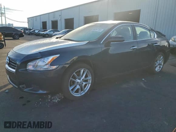 ✅ 2014 Nissan Maxima SV • VIN: 1N4AA5AP2EC466163 • Лот: 95261765. Опубликован ранее на Copart с пробегом Не указан. Бесплатный доступ к архиву аукционных продаж из США и подробный отчёт об истории автомобиля на DreamBid. Изображение 1.