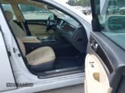 ✅ 2016 Hyundai Equus Signature • VIN: KMHGH4JH9GU104049 • Лот: 43208985. Опубликован ранее на IAAI с пробегом 77 778 миль. Бесплатный доступ к архиву аукционных продаж из США и подробный отчёт об истории автомобиля на DreamBid. Изображение 5.