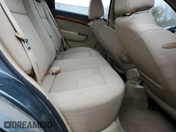 ✅ 2010 Chevrolet Aveo 1LT • VIN: KL1TD5DEXAB070123 • Lot: 52226785. Wystawiony na Copart z przebiegiem 212 143 mil. Bezpłatny archiwum sprzedaży aukcyjnych z USA i szczegółowy raport historii pojazdu na DreamBid. Zdjęcie 10.