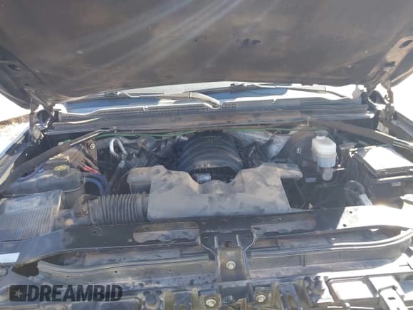 ✅ 2016 Chevrolet Suburban LT • VIN: 1GNSKHKC9GR317622 • Lot: 43579400. Wystawiony na IAAI z przebiegiem 92 808 mil. Bezpłatny archiwum sprzedaży aukcyjnych z USA i szczegółowy raport historii pojazdu na DreamBid. Zdjęcie 10.