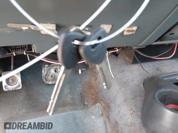 ✅ 1995 Ford Ranger Splash • VIN: 1FTCR10A5SUA05384 • Lot: 42968713. Wystawiony na IAAI z przebiegiem 152 618 mil. Bezpłatny archiwum sprzedaży aukcyjnych z USA i szczegółowy raport historii pojazdu na DreamBid. Zdjęcie 11.