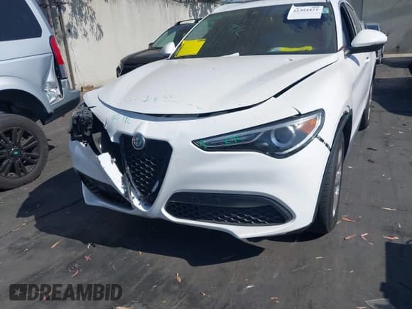 ✅ 2020 Alfa Romeo Stelvio • VIN: ZASPAJAN3L7C92709 • Lot: 42304421. Listed on IAAI with 53,854 mi. Free auction sales archive from the USA and detailed vehicle history report at DreamBid. Image 12.