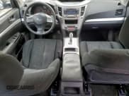 ✅ 2014 Subaru Legacy 2.5i • VIN: 4S3BMBA63E3009499 • Lot: 95287155. Wystawiony na Copart z przebiegiem 231 556 mil. Bezpłatny archiwum sprzedaży aukcyjnych z USA i szczegółowy raport historii pojazdu na DreamBid. Zdjęcie 8.