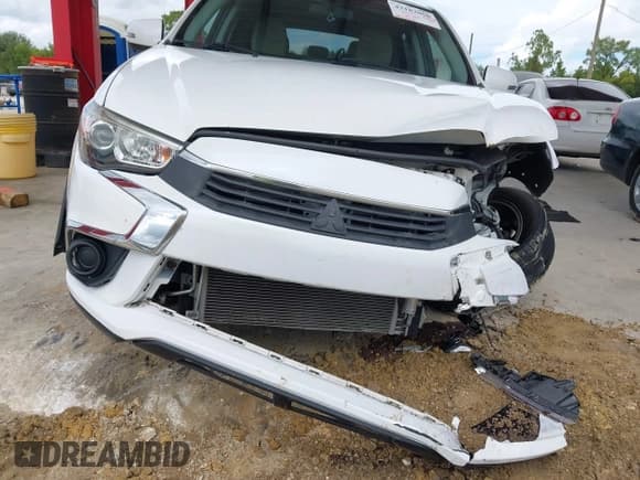 ✅ 2017 Mitsubishi Outlander ES • VIN: JA4AP3AU9HZ068060 • Lot: 43183006. Listed on IAAI with 111,373 mi. Free auction sales archive from the USA and detailed vehicle history report at DreamBid. Image 6.