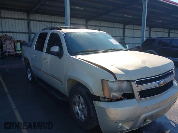 ✅ 2007 Chevrolet Avalanche LS • VIN: 3GNEC12087G164481 • Lot: 43542137. Listed on IAAI with 305,123 mi. Free auction sales archive from the USA and detailed vehicle history report at DreamBid. Image 6.
